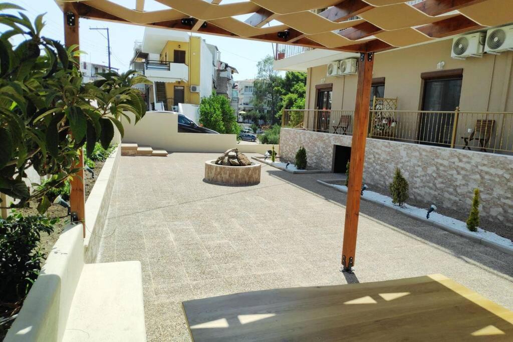 Theasis 5 Luxury Studio With Sea View ネオス・マルマラス エクステリア 写真
